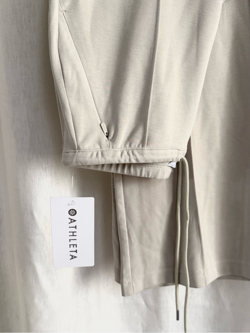 NWT Athleta Seasoft Pintuck Wide Leg Pants S Beige Sand Tencel Modal Drawstring